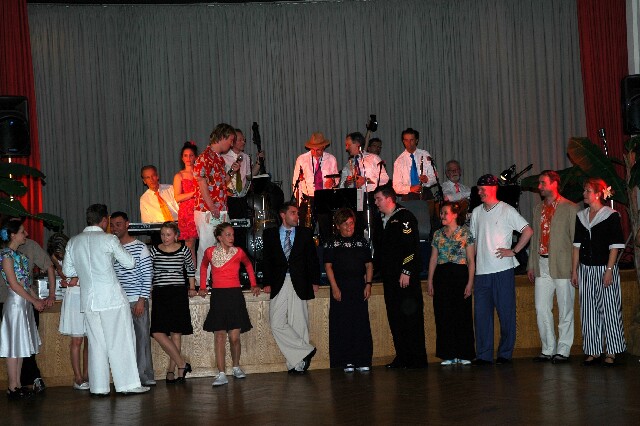 min 2008 11 08 fous swing 282